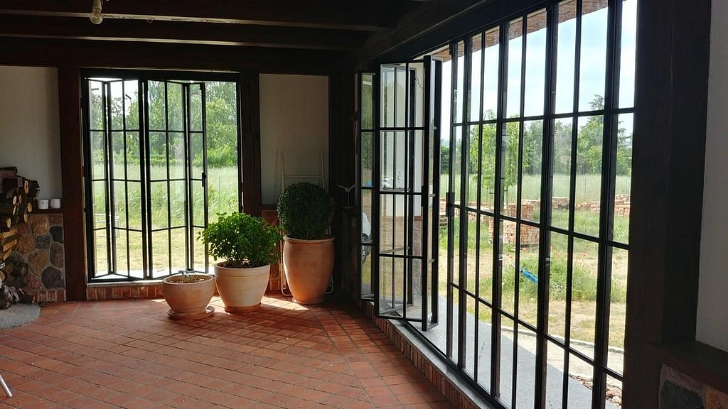 steel folding doors thermaly insulated